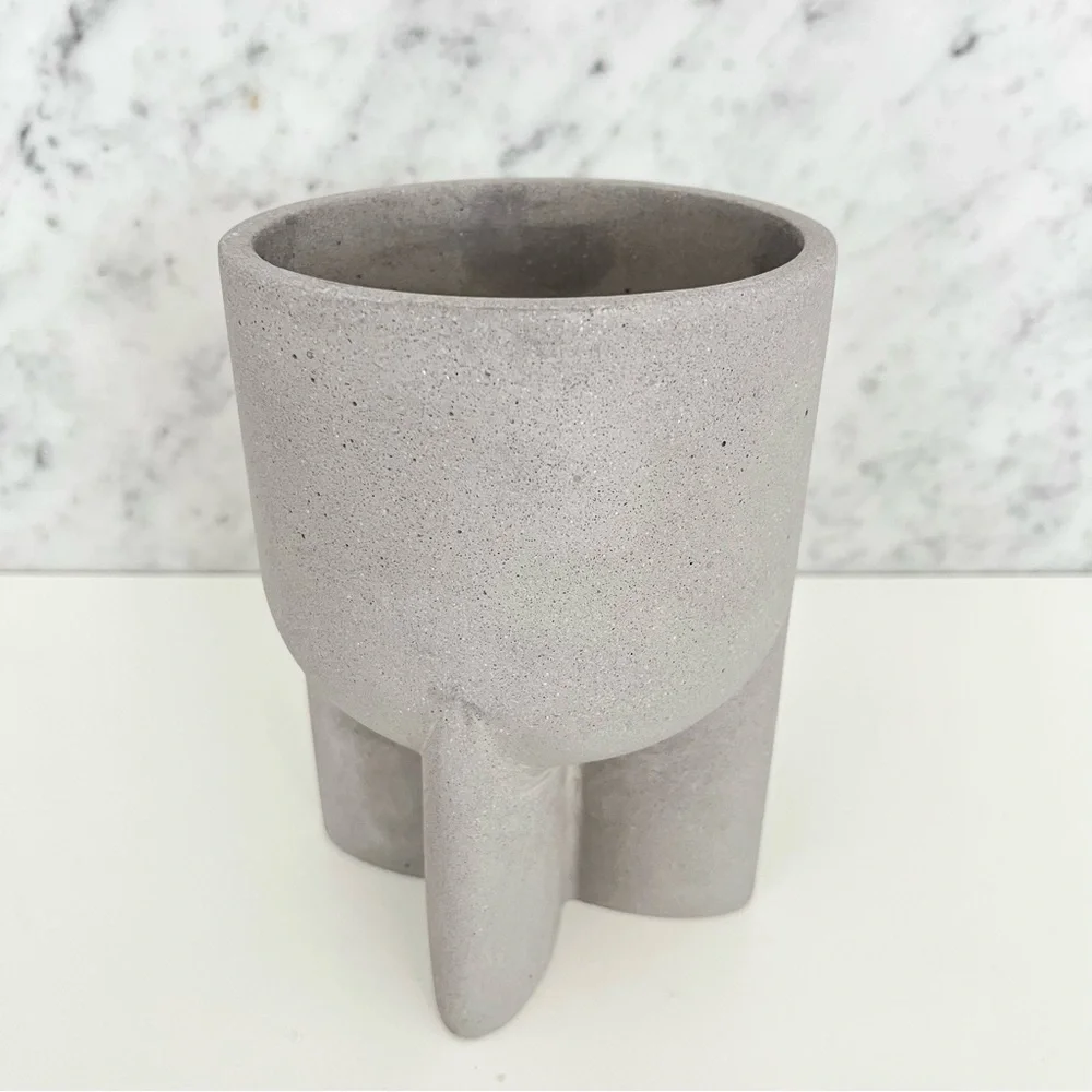 West Elm Monti Concrete Tabletop Planter Pot Gray Minimalist Brutalist Modern